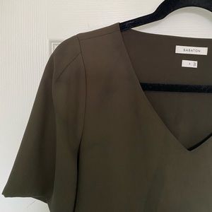Aritzia Babaton Blouse